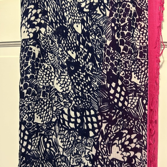 Lilly Pulitzer for Target Scarf - Picture 2 of 5